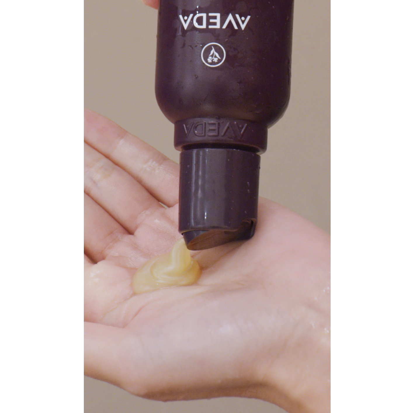 Invati Ultra Advanced Exfoliating Shampoo — Aveda Institute Winnipeg